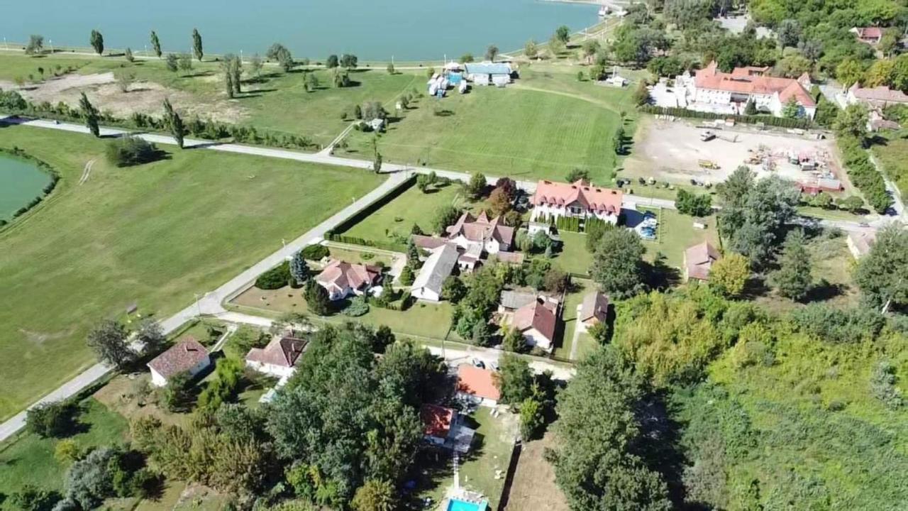 Mirella Rooms Palic Luaran gambar