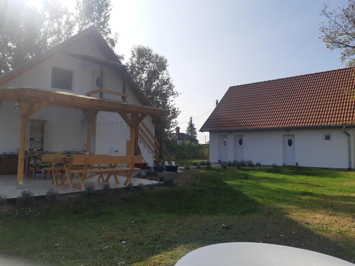 Mirella Rooms Palic Luaran gambar